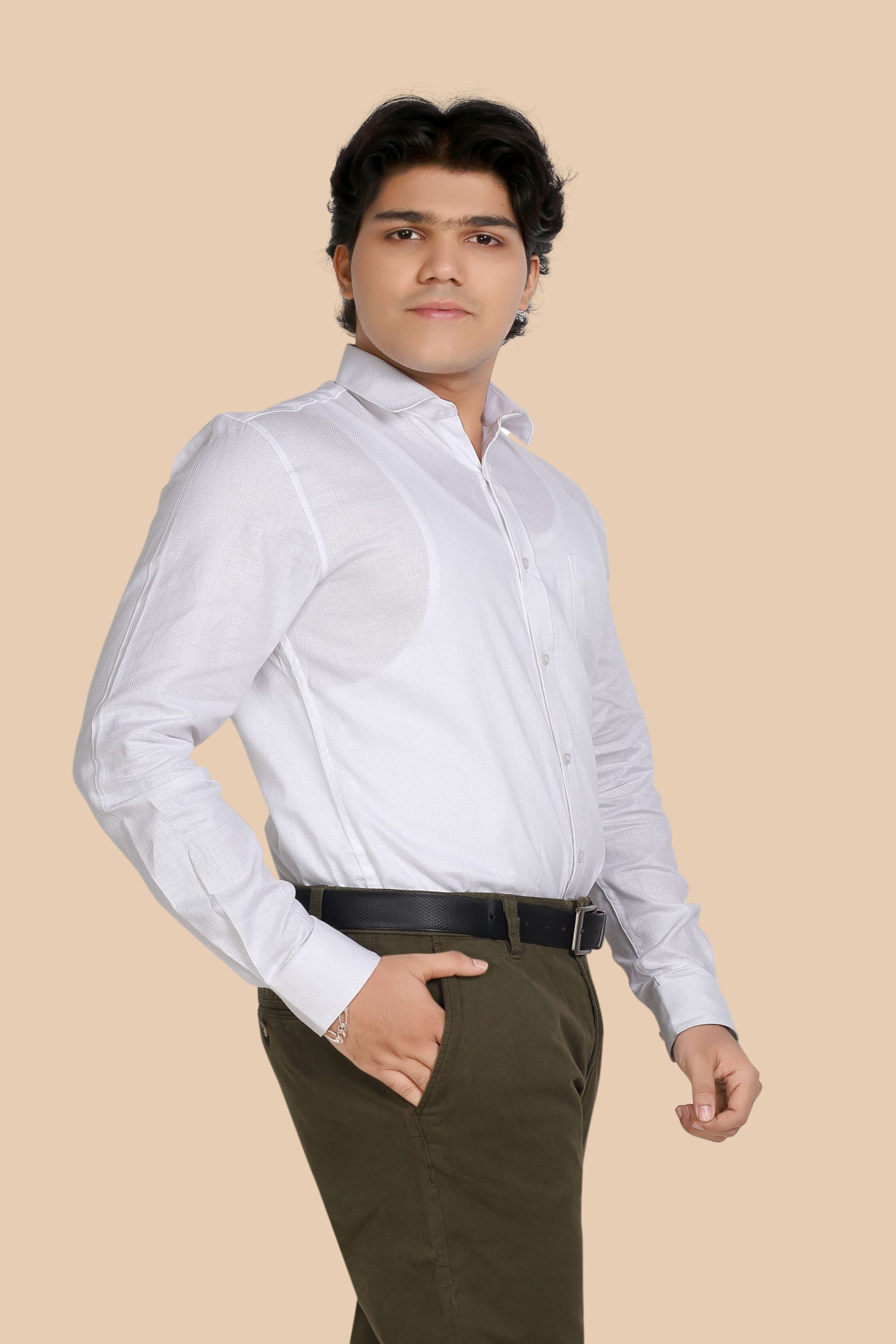 Textured White Formal Shirt – Signature Weave | Contemporary Fit (F006WH)